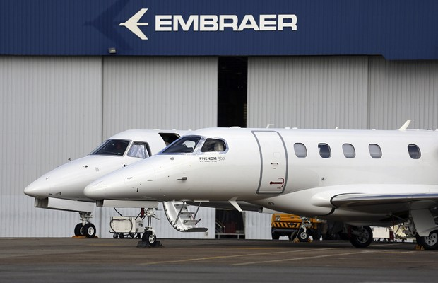 Embraer aircraft at the hangar